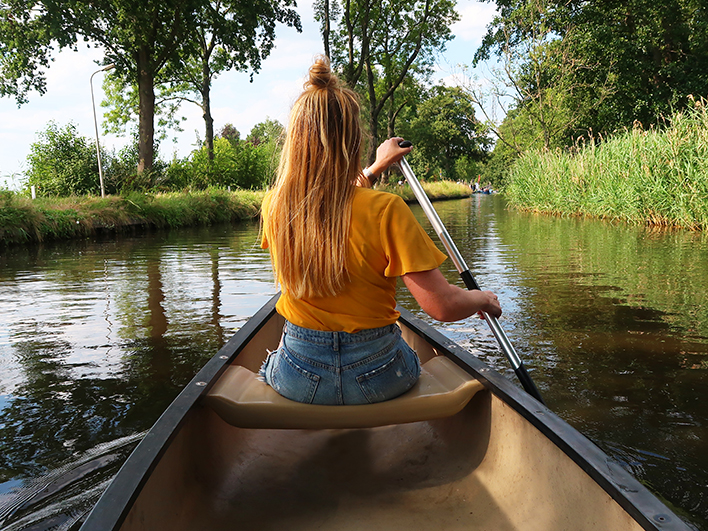 Image of Kanoën door de Giethoornse grachten